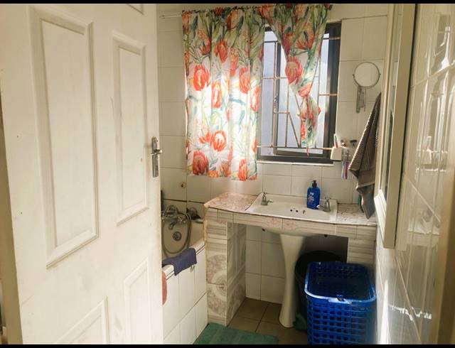 3 BEDROOM HOUSE FOR SALE IN BLUFF